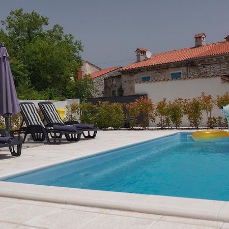 Holiday Home Volta Rakalj Exteriér fotografie